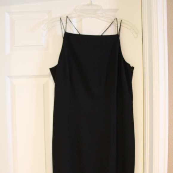LITTLE BLACK DRESS - Picture 1 of 3